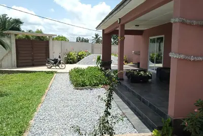 Image de Petite maison independante confort a Ouidah