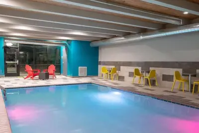 Image de 2 Beautiful Units Near Spring River Zoo. Free Parking and Breakfast!