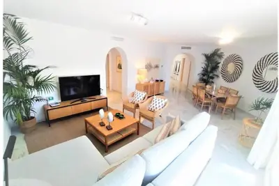 Image de Las Gaviotas Apartment 3 Bedrooms Puerto Banús-marbella