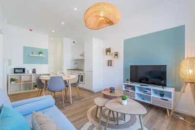 Image de Appartement 2 chambres proche tram, Chr + parking