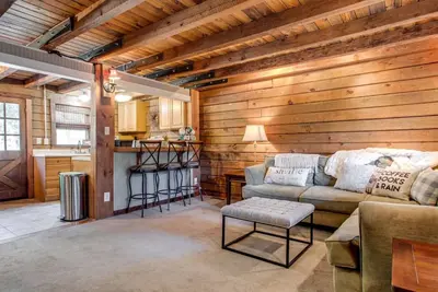Image de 4bd \"Gatlinburg\" Cabin with City Convenience