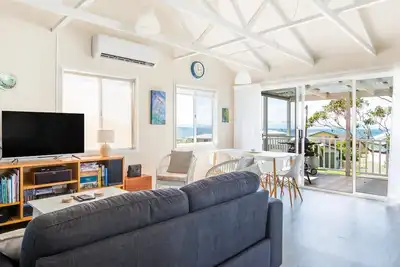 Image de Seahaven - Pet Friendly with Ocean Views- 2 Mins to Beach