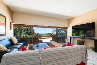 Image de Stunning property with breathtaking ocean views and exceptional social areas
