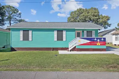 Image de Petite Cottage near Downtown  w/extra parking