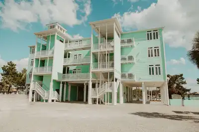 Image de Condo with boat slip and Swimming pool - Sleeps 6