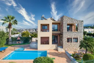 Image de Stunning view*Private pool *500mt to Stalos beach