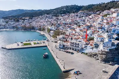 Image de Villa Yiannoula with amazing sea view just 30m. from the sea