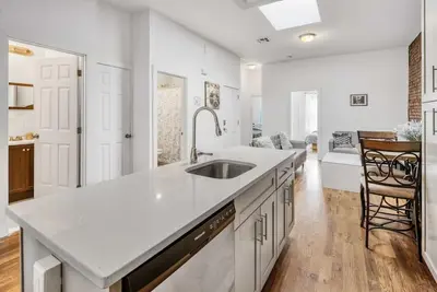 4 Bedroom 2 Bathroom Beautiful Brooklyn Apartment