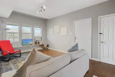 Image de Pet&Baby Friendly 2br w/ in-unit Laundry Wifi ctc