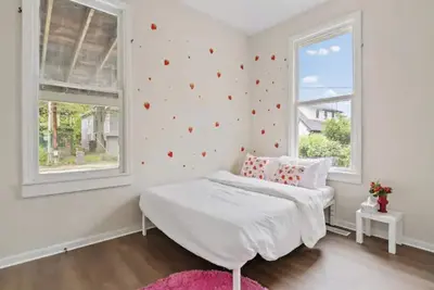 Image de Pink on Delaware, Spacious 2br Downtown Indy