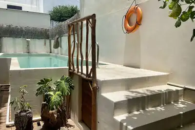 Image de Cancun hotel downtown, private bedrooms with private bathroom, shared pool