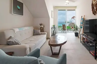 Oceanfront Seahorse | Private Hot Tub Beach Access