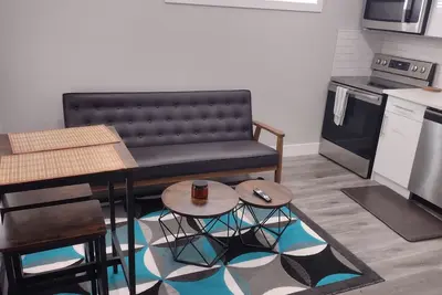 Image de Cozy two-bedroom basement legal suit, with side entrance.