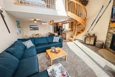 Image de Stunning 2br with Mountain Views - Nordic Village