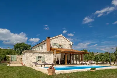 Image de Belle maison à Posedarje