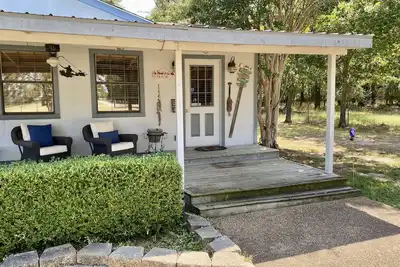 Image de Waterfront Cabin on Lake Fork with 2 Boathouses and available boat ramp.