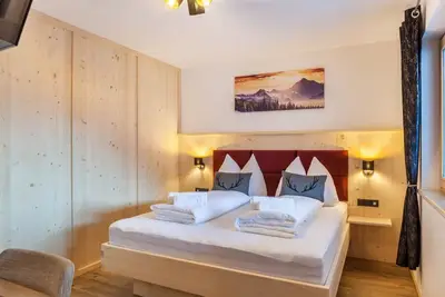 Appartement de vacances \"Bergglück Stummerberg\" avec vue sur les montagnes, terrasse privée et Wi-Fi