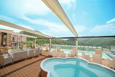 Image de Maison de vacances 'Il Casale - Villa - 6km Da Finale' avec vue sur la montagne