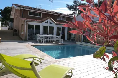 Image de Villa 'Centre Cap Ferret Ref 40' avec piscine privée, terrasse privée et Wi-Fi