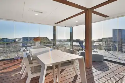 Image de This luxurious, tastefully decorated villa has everything you need for a perfect holiday on the coast of Ouddorp.