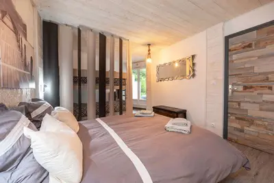 Image de \"Gîte Nominoë - Domaine Moulin Blanc\" avec terrasse privée et Wi-Fi