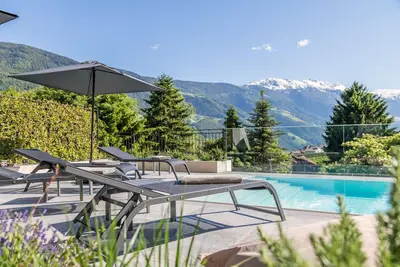 Image de Appartement 'Köfele Lodge Rosa' avec vue sur les montagnes, piscine partagée et Wi-Fi