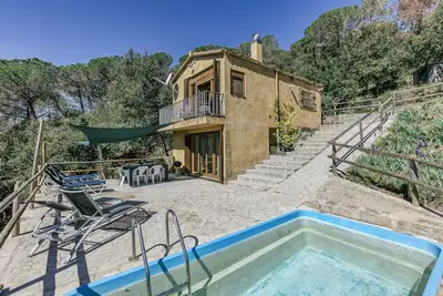 Image de Maison de vacances 'Gavarres2' avec vue sur les montagnes, piscine privée et terrasse privée
