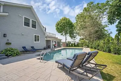 Tee n’ Sea | Luxury Getaway - Golf & Coastal Views