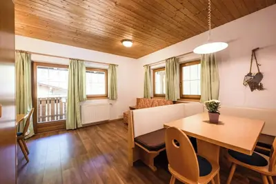 Image de Appartement \"Hannes\" avec vue sur les montagnes, jardin partagé et Wi-Fi