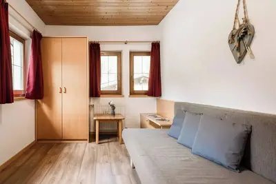 Image de Appartement \"Simon\" avec vue sur les montagnes, jardin privé et Wi-Fi