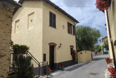 Image de Maison de vacances 'U' Spigu Valentina' avec vue sur les montagnes, Wi-Fi et climatisation