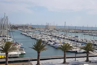 Image de Vue exceptionelle! mer-port- esplanade Oniria!