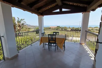 Image de Trois PIÈCES Proche Plage Avec Belle Vue Mer