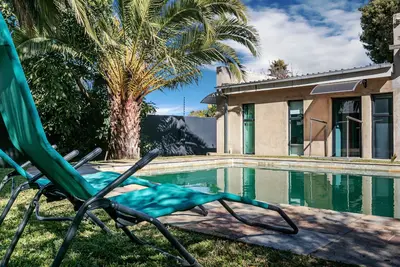 Image de Dream Villa 'Maison de Ky' in Sandton Sleeps 14 free Wi-Fi pool tennis court