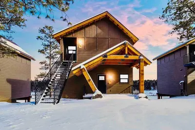 Image de Mountain Escape With Fireplace