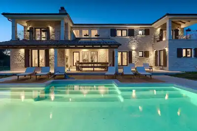 Image de Belle maison à Pula avec sauna