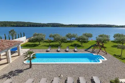 Image de Maison en bord de mer à Pula