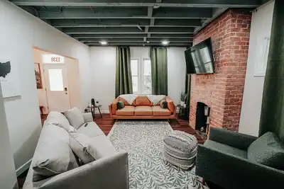 Image de Cozy escape w/ Hot Tub, ideal for family and friends!