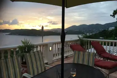 Image de Amazing views and great location - 4 Bedroom Estate Bakekroe in St Thomas