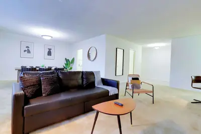 Image de Modern Apt W Business Space & Gym