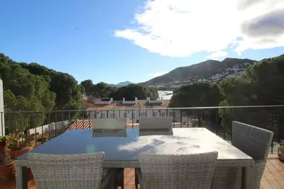 Image de Farella Parc Ii 1-D - Apartamento práctico y acogedor situado en La Farella (Llançà) a tan sólo 100 m. de la playa y a 400 m. del centro del Puerto.