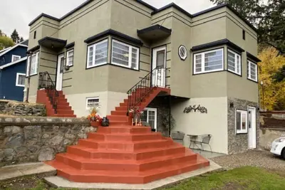 Image de The Red Step- Beautifully renovated heritage home