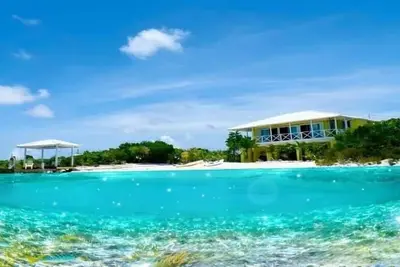 Sea Smile Beachfront Paradise