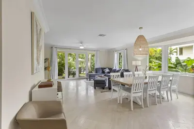 Image de New Luxury, 4bdr, Paradise Island, Steps from Atlantis, Pool