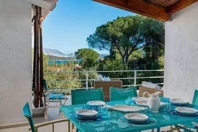 Villa à Marina De Lu Imposta avec 6 chambres à coucher, 12 couchages