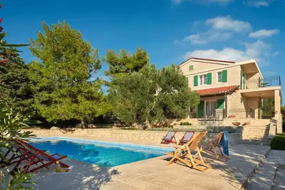 Image de Superbe maison de 4 chambres à Lun