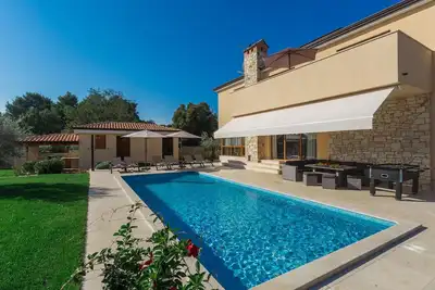 Image de Superbe maison à Novigrad