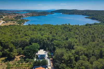 Image de Maison en bord de mer à Pula