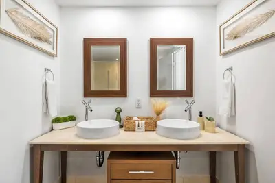 Image de Holiday promotion! 270° Bayview W Hotel 2br/2ba