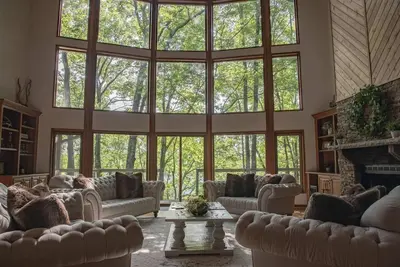 Image de The Cabin by the Bluff